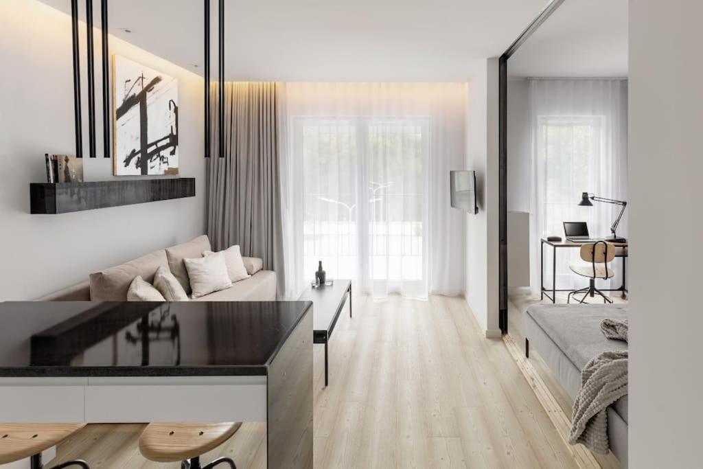 Deluxe Apartment In City Center, Steam Park คราคูฟ ภายนอก รูปภาพ
